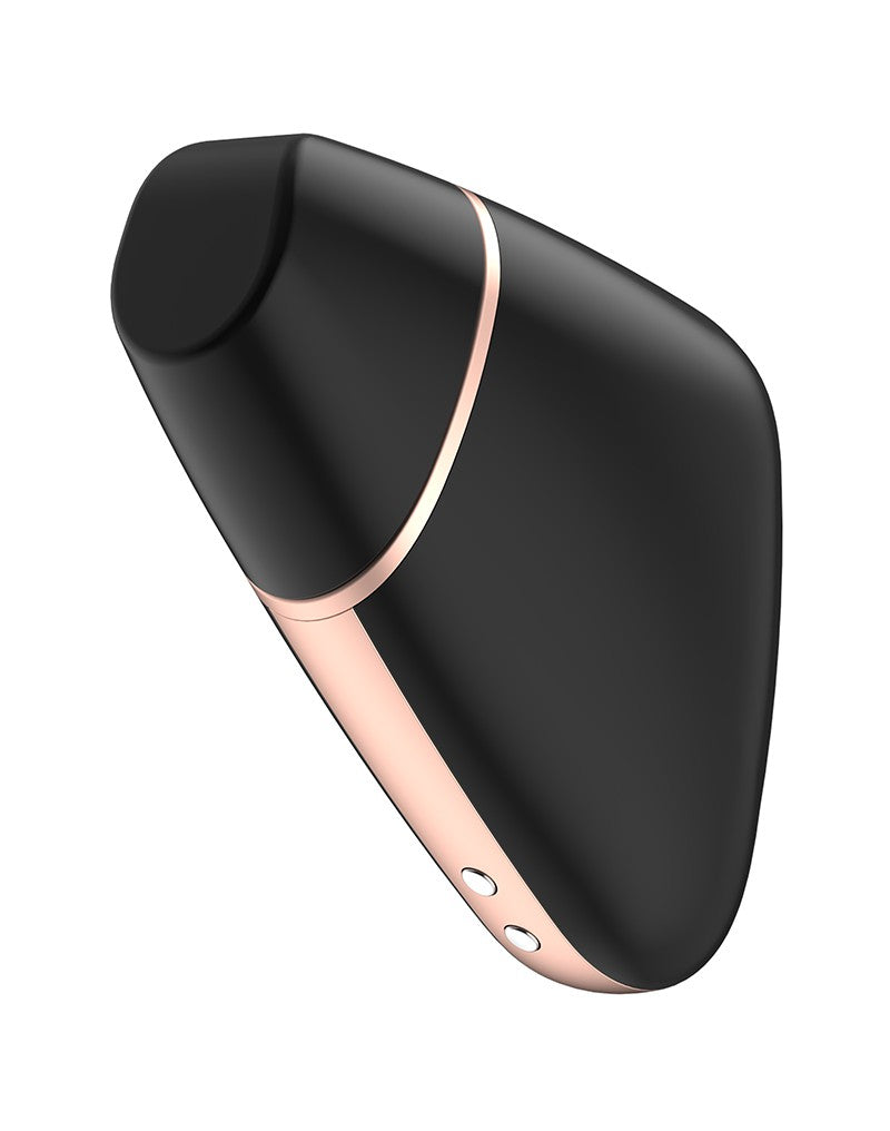Satisfyer Love Triangle Black (Bluetooth & application) - Stimulateur clitoridien à air pulsé